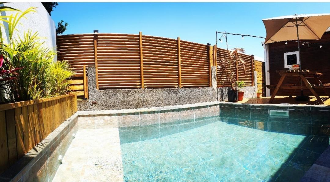 Lilie Location Langevin Villa Сен-Жозеф Екстериор снимка
