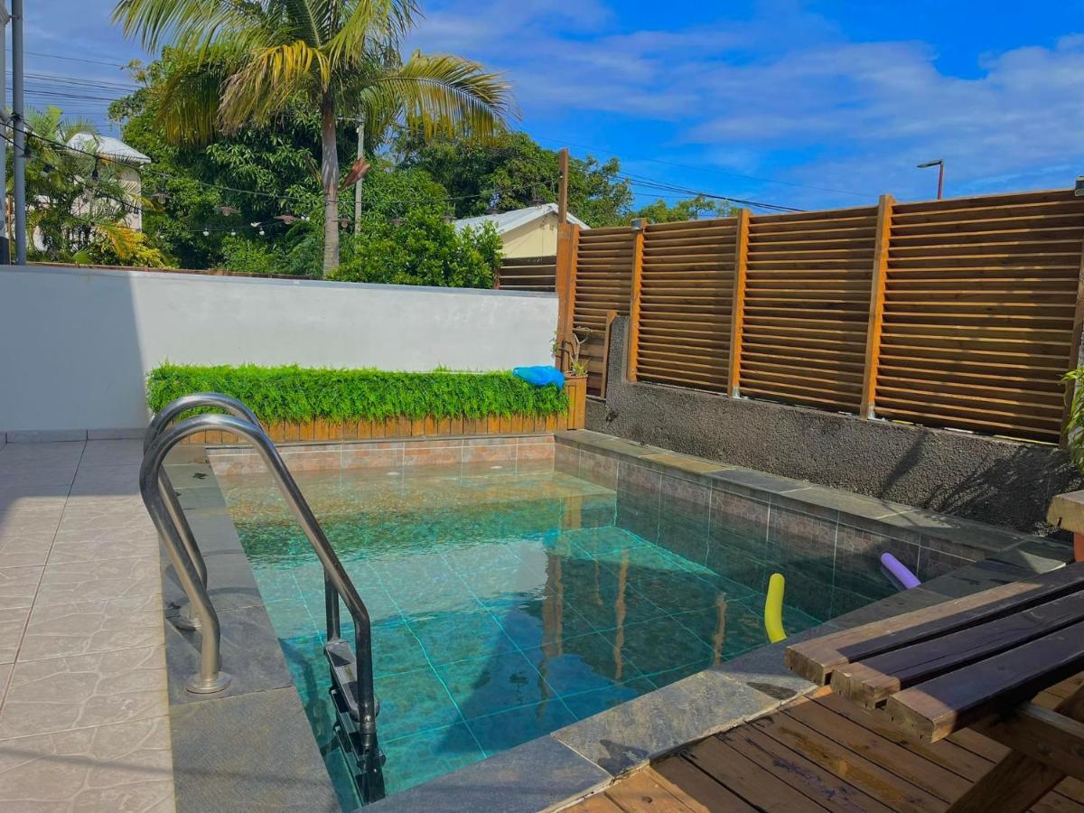 Lilie Location Langevin Villa Сен-Жозеф Екстериор снимка